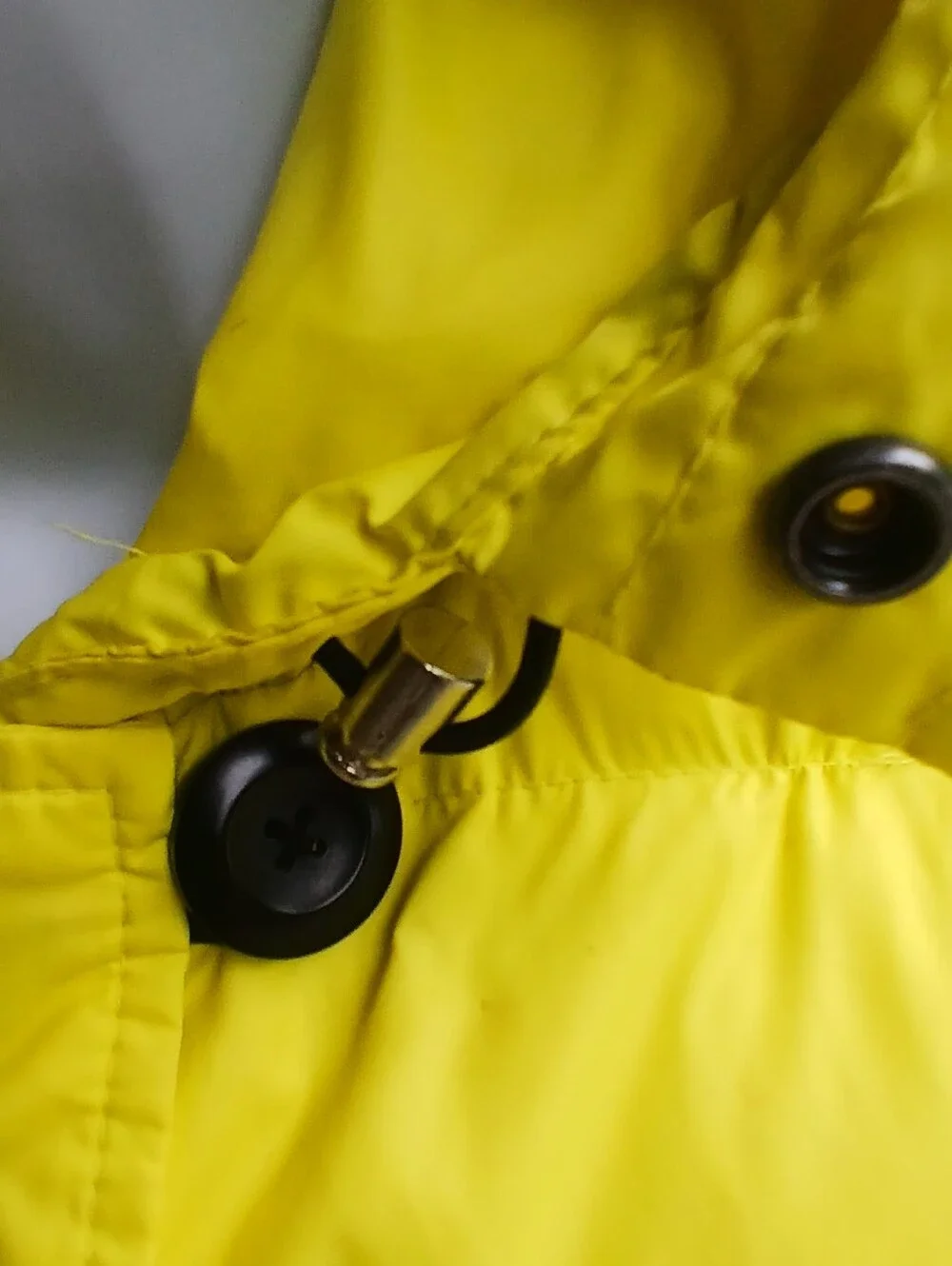Vintage GAP Down Bright Yellow Hooded Puffer Vest Size Small.